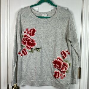 Charming Charles grey long sleeved tee shirt size large.embroidered flowers